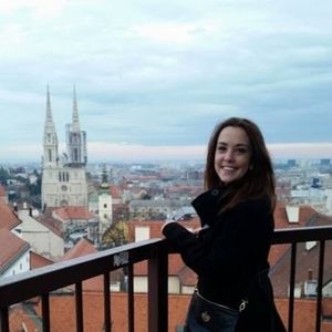 Meet your Posher, Ashley